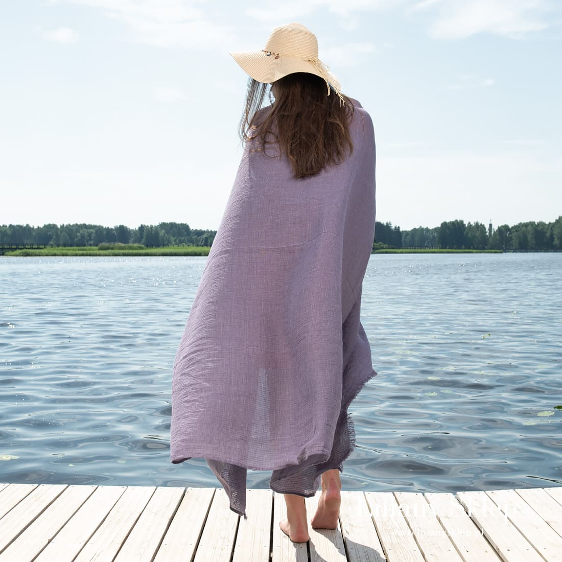 Fioletowy ręcznik plażowy