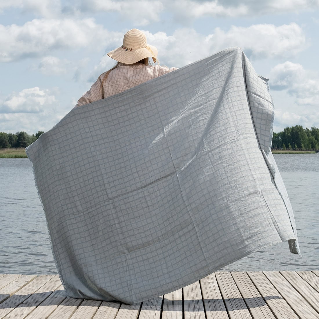 Niebieskawoszary ręcznik plażowy